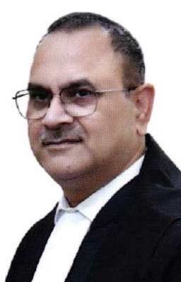 ग्राम प्रधान पर Voter list में छेड़छाड़ कर 42 नाम जोड़ने का आरोप