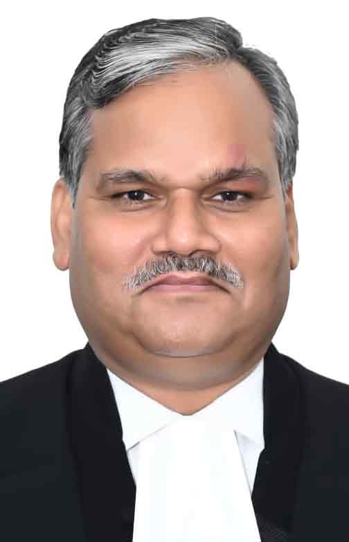 2005 की रेडियो आपरेटर भर्ती में कट आफ से अधिक अंक पाने वाले Candidates को नियुक्ति का अवसर दिया जाना चाहिए: हाई कोर्ट