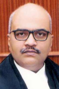 कर्मचारी Corruption Case की कार्यवाही में लगाए गए आरोपों से बरी तो अनुशासनात्मक प्राधिकारी के पास फैसला स्वीकार करना ही एकमात्र विकल्प: हाई कोर्ट