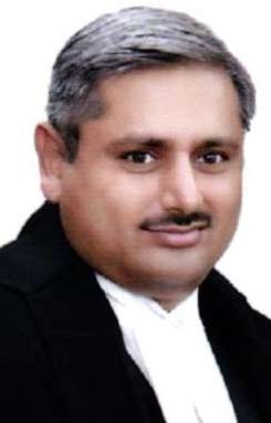 सुप्रीम कोर्ट किसी Legal provision की व्याख्या करता है, तो वह यह बताता है कि कानून का मतलब हमेशा से क्या रहा है , सिंगल बेंच का 2013 का आदेश रद